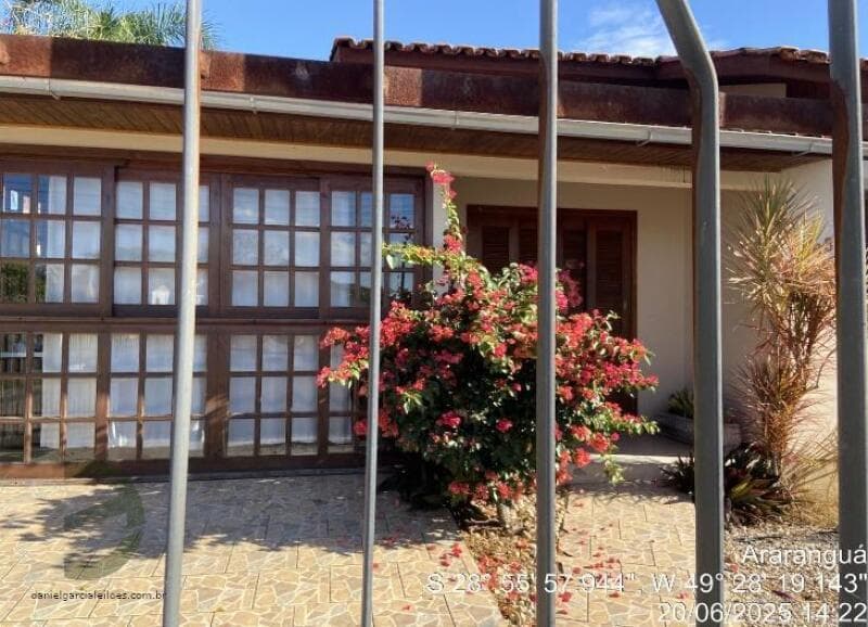 Foto 11 de 12: Casa em leilão em Araranguá - SC, bairro Coloninha — LOTE 012 Imóvel