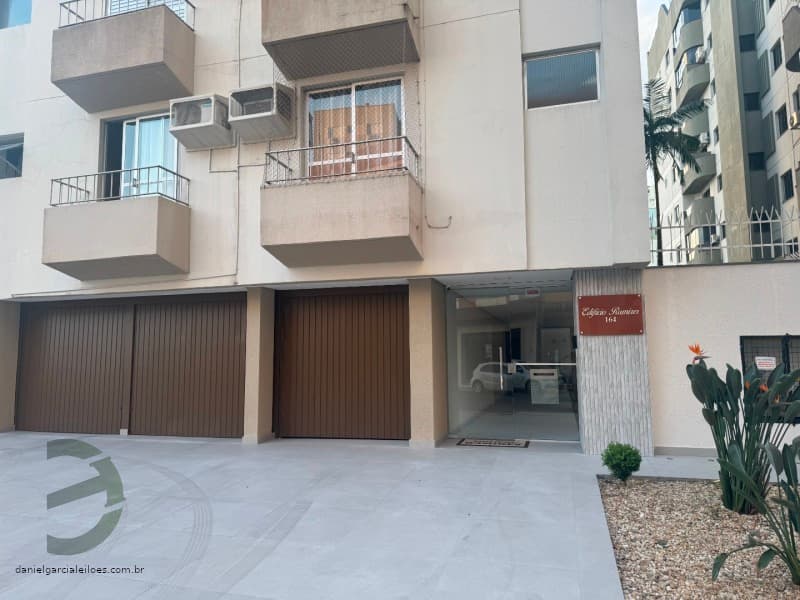 Foto 12 de 12: Apartamento em leilão em Criciúma - SC, bairro Comerciário — LOTE 001 Apartamento e Vaga de Garagem