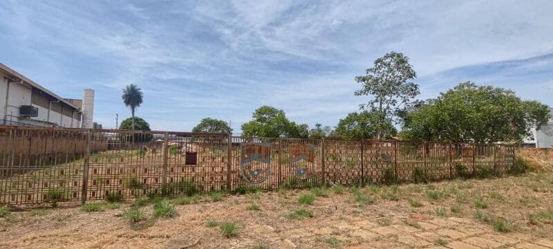 Foto 8 de 12: Terreno em leilão em Palmas - TO, bairro Loteamento Palmas 2ª Etapa Fase I — LOTE 001 Terreno