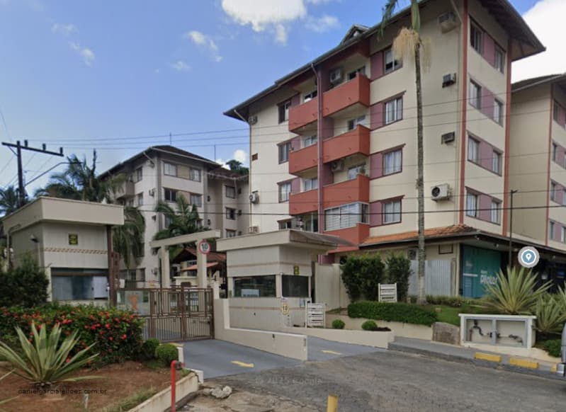 Apartamento em leilão em Joinville - SC, bairro América — LOTE 002 Direitos