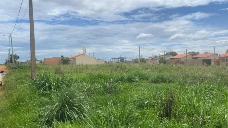 Foto 7 de 8: Terreno em leilão em Flores De Goiás - GO, bairro Jardim Alvorada — LOTE 016 Terreno