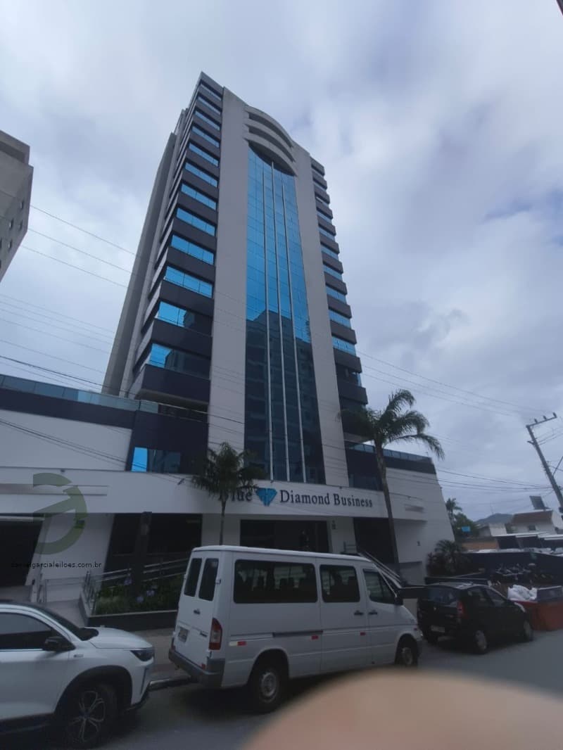 Foto 7 de 9: Comercial em leilão em Florianópolis - SC, bairro Agronômica — LOTE 017 Sala Comercial e Vaga de Garagem