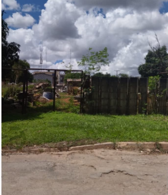 Foto 2 de 3: Terreno em leilão em Brasília - DF — LOTE 001 Imóvel