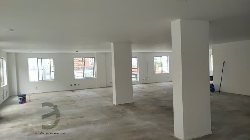 Foto 2 de 9: Comercial em leilão em Curitiba - PR — LOTE 001 Sala Comercial e Vagas de Garagem