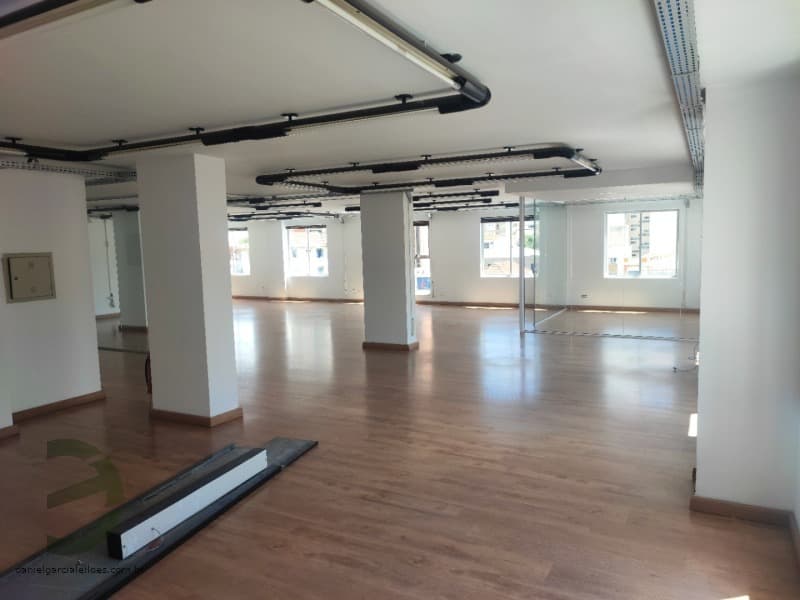 Foto 5 de 9: Comercial em leilão em Curitiba - PR — LOTE 002 Sala Comercial e Vagas de Garagem