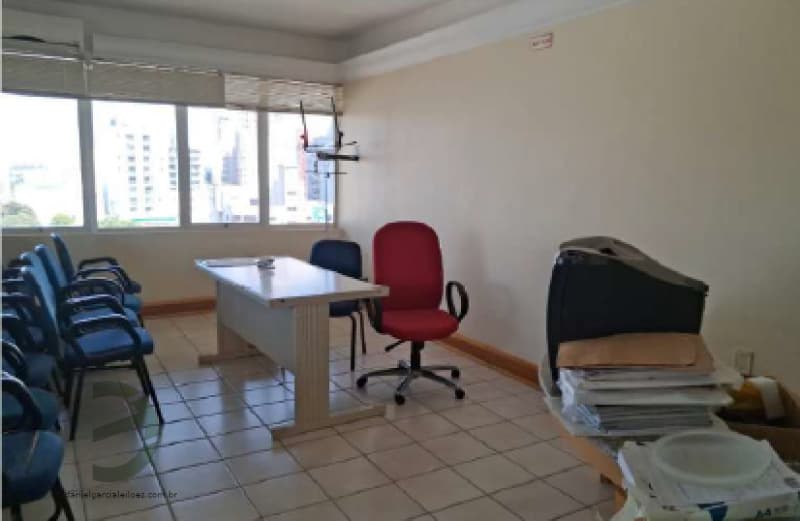 Foto 2 de 13: Comercial em leilão em Chapecó - SC, bairro Líder — LOTE 003 Sala Comercial