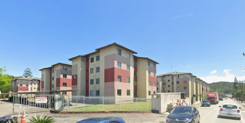 Apartamento em leilão em Joinville - SC, bairro Boehmerwald — LOTE 001 Apartamento