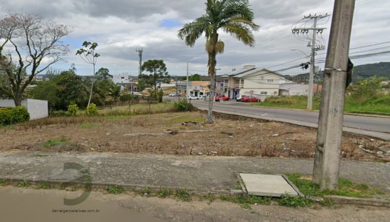 Foto 1 de 2: Terreno em leilão em Criciúma - SC, bairro Rio Maina — LOTE 001 Terreno