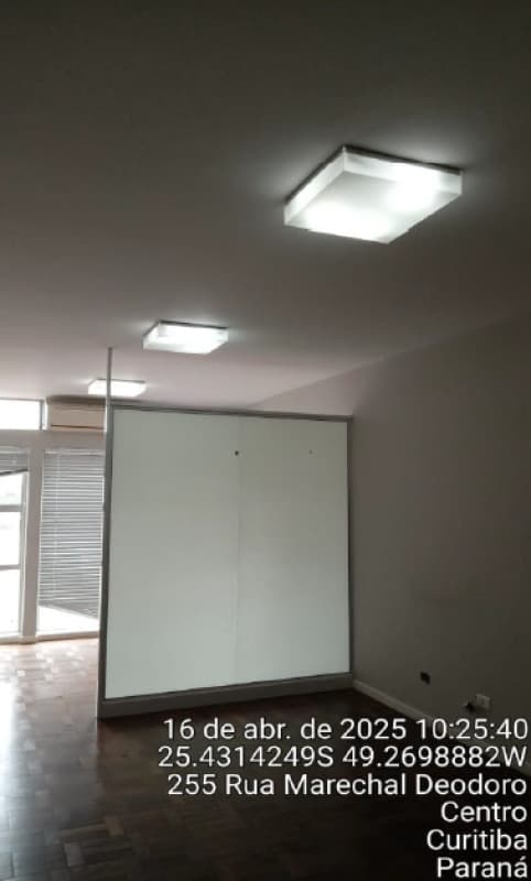 Foto 10 de 22: Apartamento em leilão em Curitiba - PR, bairro Centro — LOTE 001 APARTAMENTO NO CENTRO DE CURITIBA/PR