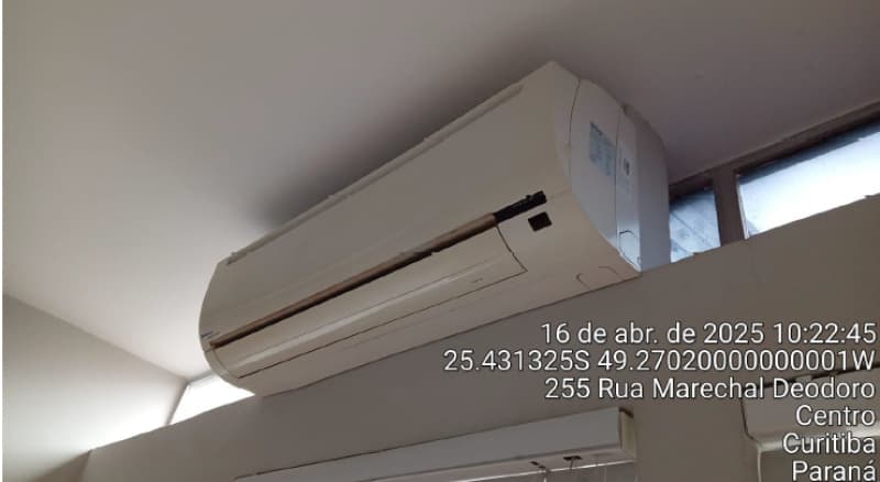 Foto 14 de 22: Apartamento em leilão em Curitiba - PR, bairro Centro — LOTE 001 APARTAMENTO NO CENTRO DE CURITIBA/PR
