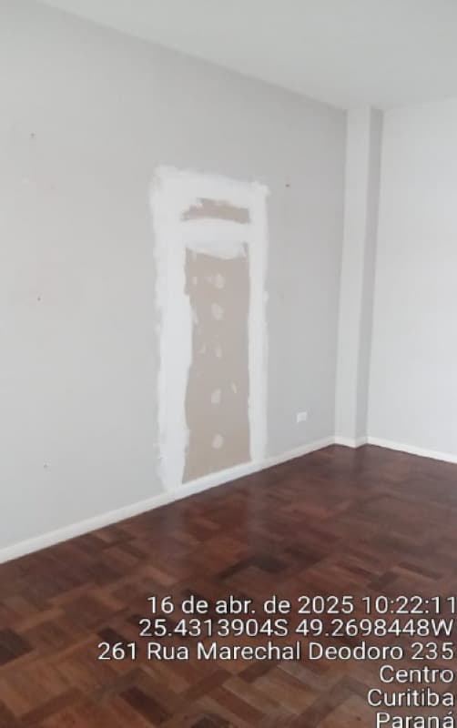 Foto 18 de 22: Apartamento em leilão em Curitiba - PR, bairro Centro — LOTE 001 APARTAMENTO NO CENTRO DE CURITIBA/PR