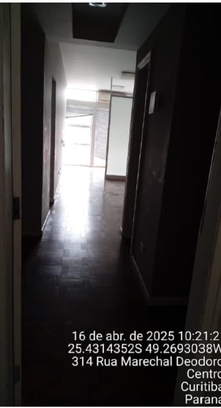 Foto 20 de 22: Apartamento em leilão em Curitiba - PR, bairro Centro — LOTE 001 APARTAMENTO NO CENTRO DE CURITIBA/PR