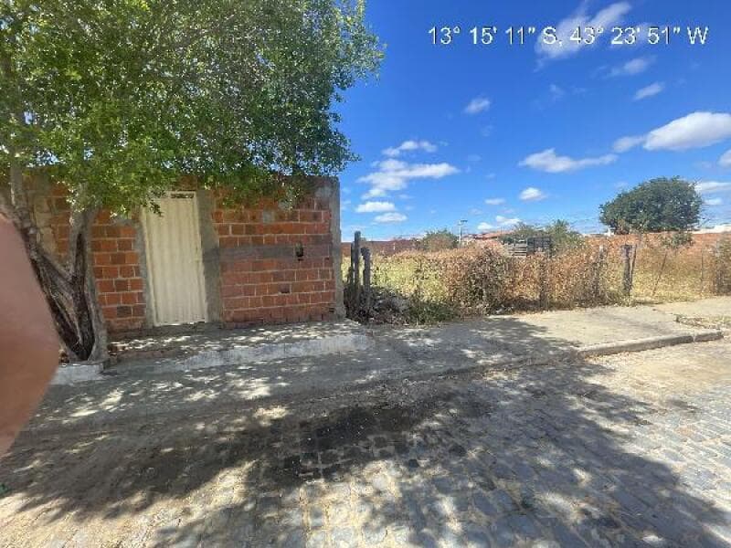Casa em leilão em Bom Jesus Da Lapa - BA — LOTE 003 Casa