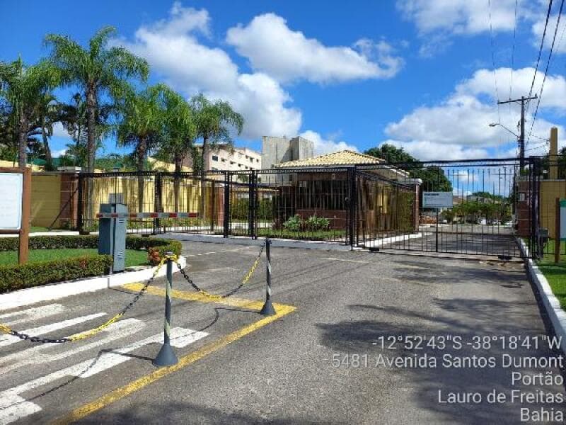 Casa em leilão em Lauro De Freitas - BA — LOTE 013 Casa