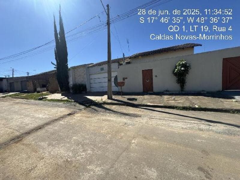 Casa em leilão em Caldas Novas - GO — LOTE 048 Casa