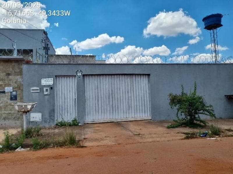 Casa em leilão em Goiânia - GO — LOTE 079 Casa
