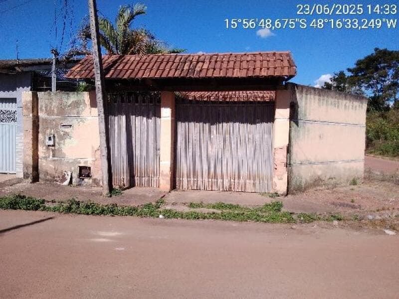 Casa em leilão em Santo Antônio Do Descoberto - GO — LOTE 093 Casa