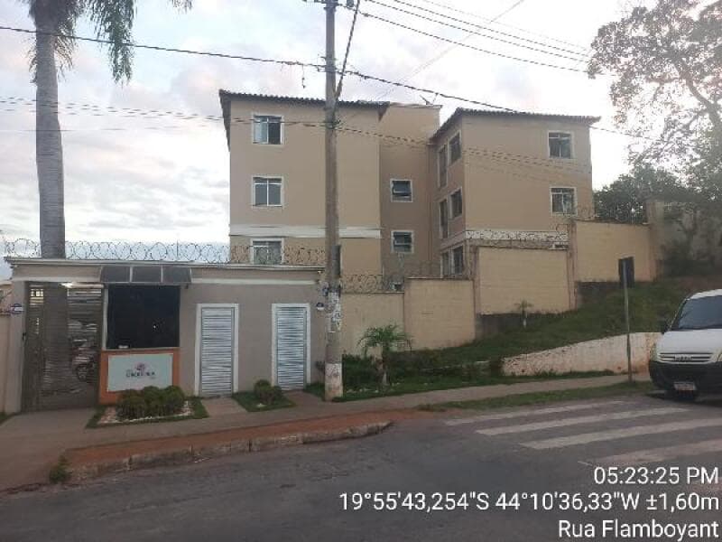 Apartamento em leilão em Betim - MG — LOTE 142 Apartamento
