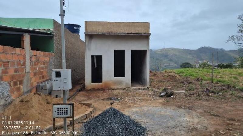Casa em leilão em Carangola - MG — LOTE 145 Casa