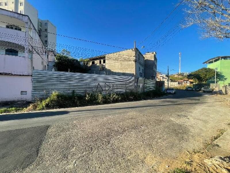 Terreno em leilão em Juiz De Fora - MG — LOTE 128 Terreno