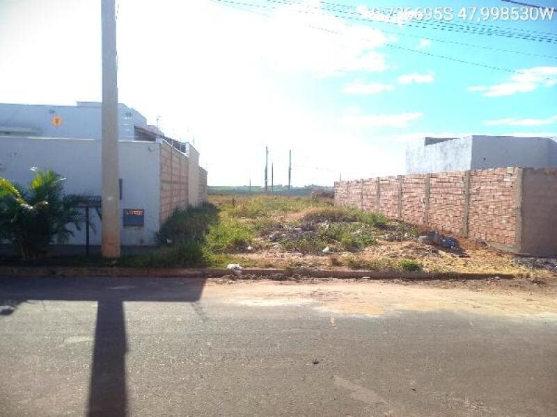Terreno em leilão em Uberaba - MG — LOTE 141 Terreno