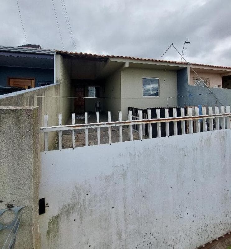 Casa em leilão em Araucária - PR — LOTE 234 Casa