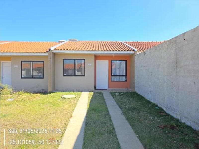 Casa em leilão em Ponta Grossa - PR — LOTE 221 Casa