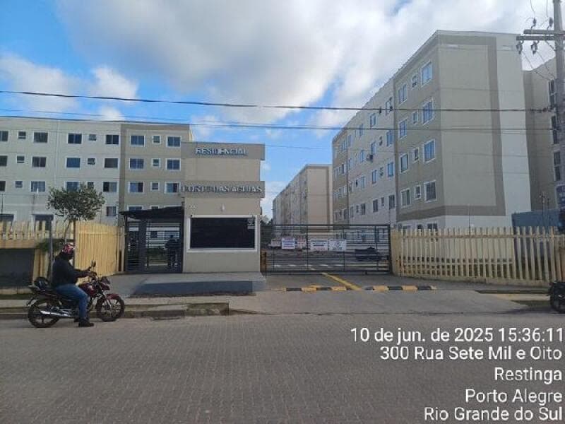 Apartamento em leilão em Porto Alegre - RS — LOTE 372 Apartamento