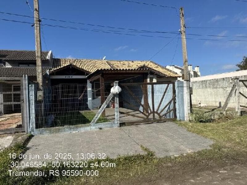 Casa em leilão em Tramandaí - RS — LOTE 380 Casa