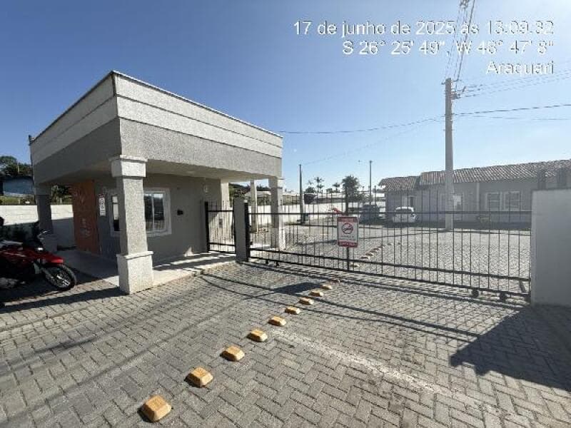 Casa em leilão em Araquari - SC — LOTE 382 Casa