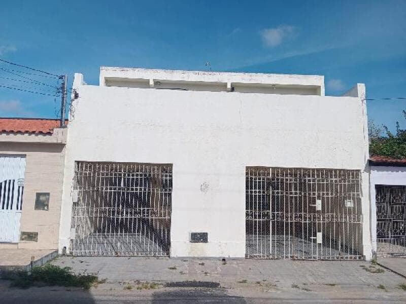 Casa em leilão em Aracaju - SE — LOTE 456 Casa