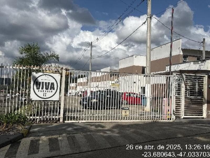 Casa em leilão em Cotia - SP — LOTE 490 Casa