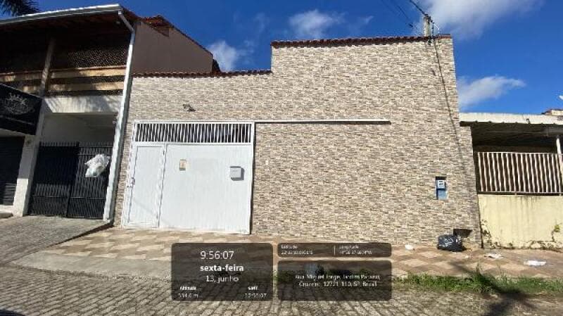 Casa em leilão em Cruzeiro - SP — LOTE 424 Casa
