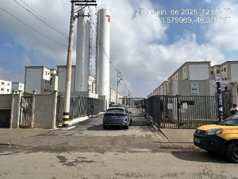 Apartamento em leilão em Suzano - SP — LOTE 500 Apartamento