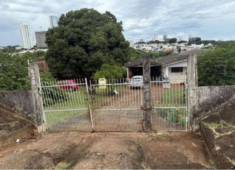 Foto 2 de 4: Terreno em leilão em Maringá - PR — LOTE 001 Terreno urbano com ou sem benfeitoria