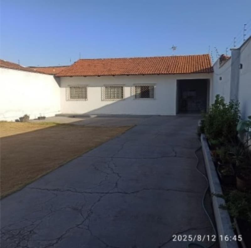 Foto 2 de 11: Terreno em leilão em Goiânia - GO, bairro Jardim Europa — LOTE 001-2 Terreno urbano com ou sem benfeitorias