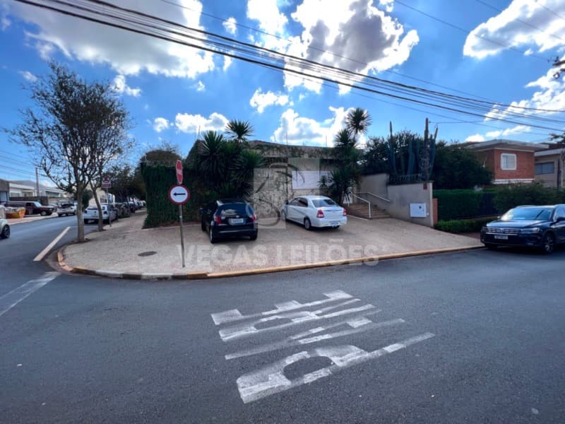 Foto 2 de 5: Casa em leilão em Ribeirão Preto - SP — LOTE 004 Casa Rua Conde Afonso Celso