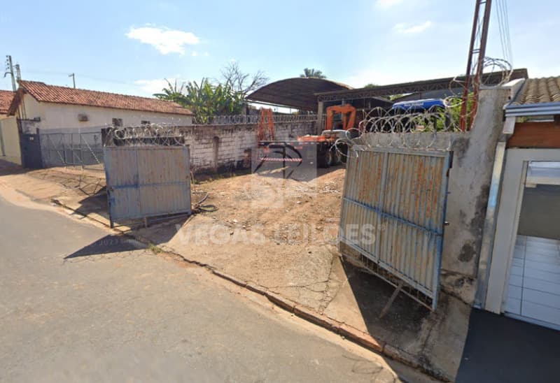 Foto 1 de 2: Comercial em leilão em Taiúva - SP — LOTE 006 Galpão em Taiuva/SP