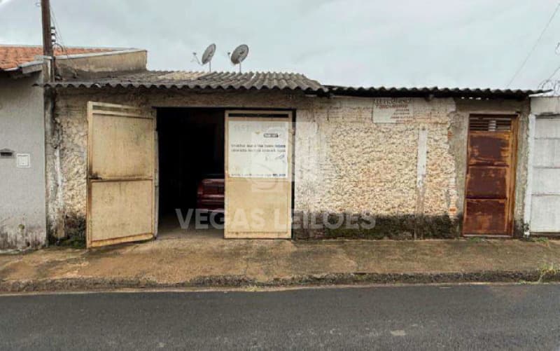Casa em leilão em Franca - SP — LOTE 001 Casa em Franca/SP