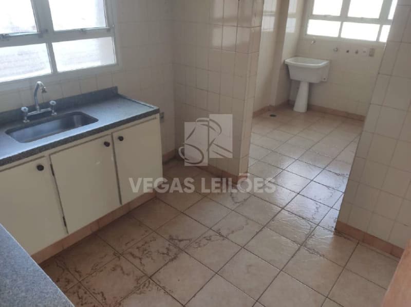 Foto 4 de 16: Apartamento em leilão em Ribeirão Preto - SP, bairro Centro — LOTE 001 Direitos - Apartam. Rua Marcondes Salgado, Rib. Preto/SP