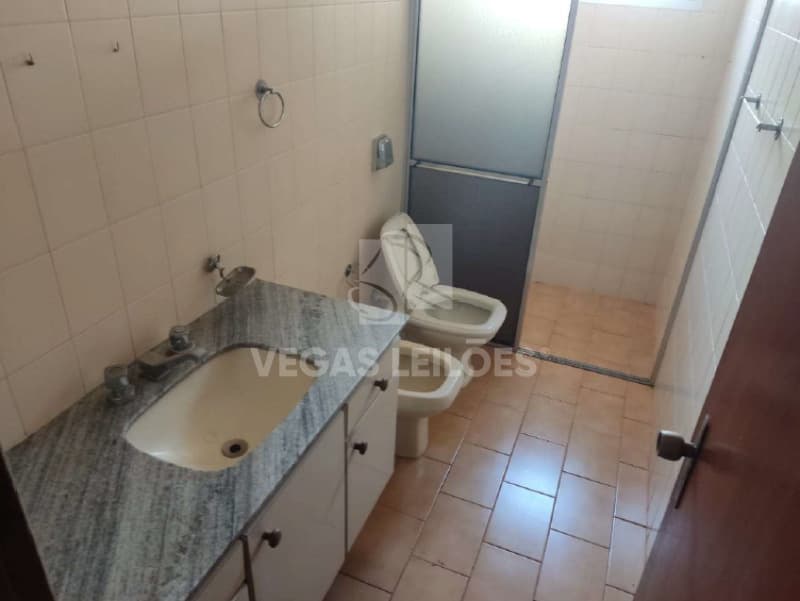 Foto 10 de 16: Apartamento em leilão em Ribeirão Preto - SP, bairro Centro — LOTE 001 Direitos - Apartam. Rua Marcondes Salgado, Rib. Preto/SP