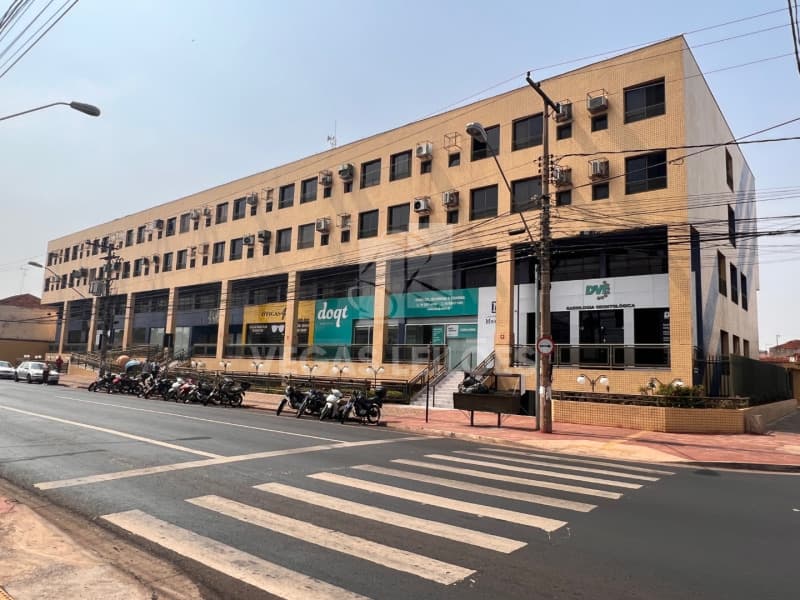 Foto 1 de 5: Comercial em leilão em Ribeirão Preto - SP, bairro Campos Elíseos — LOTE 002 Direitos - Loja comercial Av. Saudade, Rib. Preto/SP