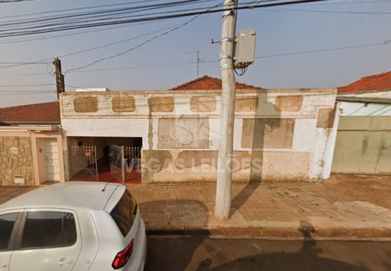 Casa em leilão em Jaú - SP, bairro Centro — LOTE 001 Casa em Jaú/SP