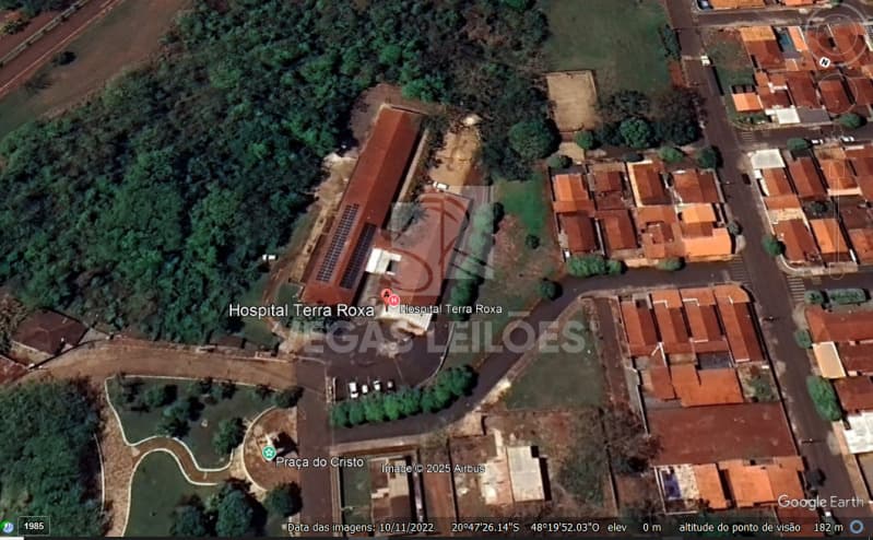 Foto 1 de 7: Terreno em leilão em Terra Roxa - SP — LOTE 001 Prédio utilizado como hospital do Município de Terra Roxa/SP
