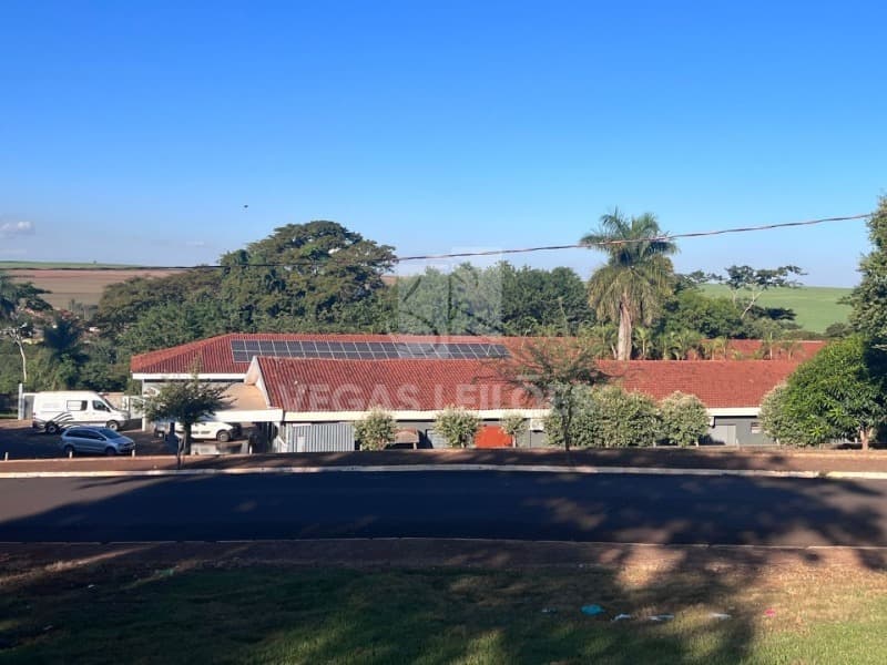 Foto 6 de 7: Terreno em leilão em Terra Roxa - SP — LOTE 001 Prédio utilizado como hospital do Município de Terra Roxa/SP