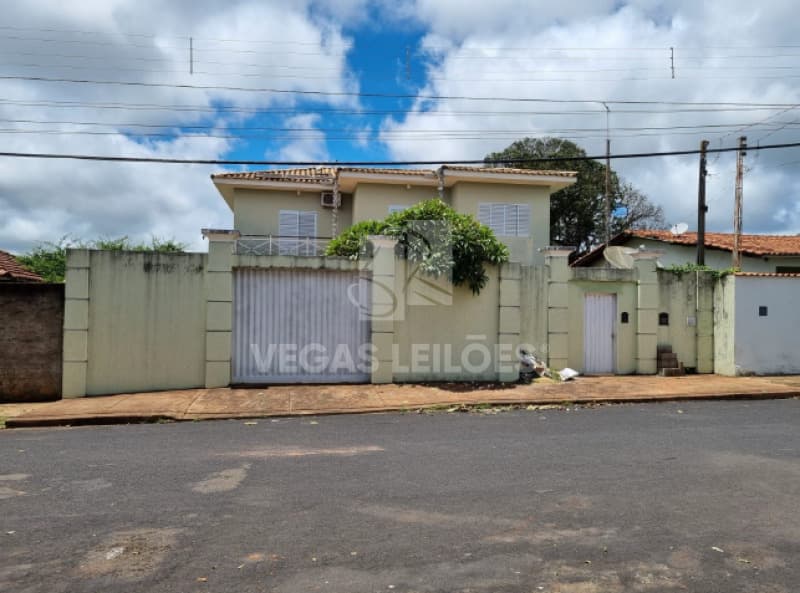 Foto 1 de 3: Casa em leilão em Cristais Paulista - SP — LOTE 001 Imóvel em Cristais Paulista/SP