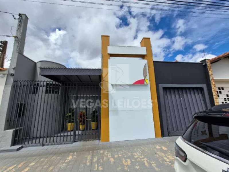 Casa em leilão em Franca - SP, bairro São Joaquim — LOTE 001 Direitos - Casa Rua Abilio Coutinho, Franca/SP