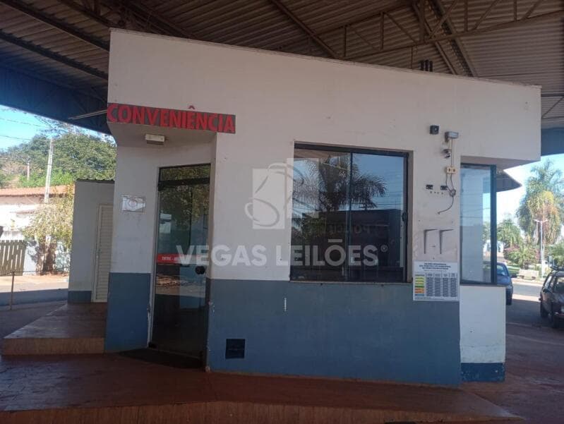 Foto 8 de 10: Comercial em leilão em Trabiju - SP, bairro Centro — LOTE 001 Prédio comercial em Trabijú/SP
