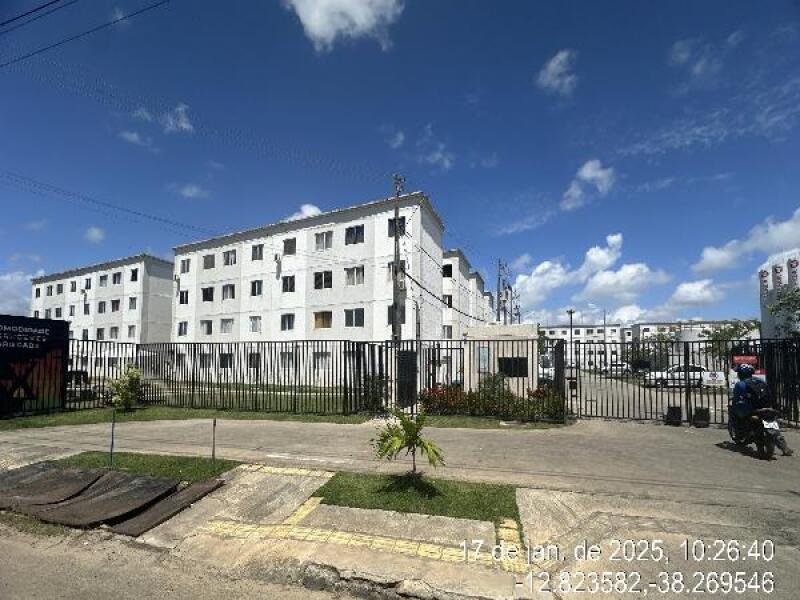 Apartamento em leilão em Camaçari - BA — LOTE 015 Apartamento