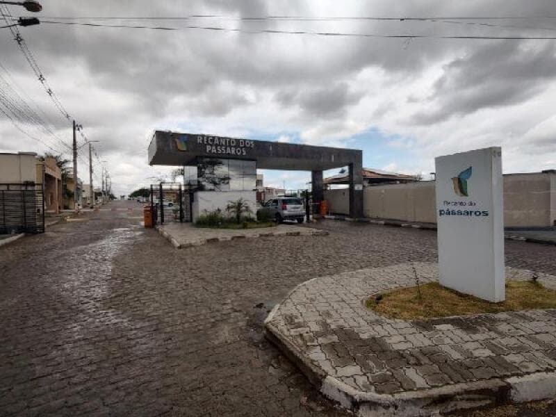 Casa em leilão em Feira De Santana - BA — LOTE 019 Casa